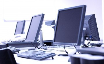Comunicaciones con la Fundación Tripartita