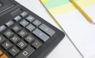 Las necesidades formativas de los administrativos en empresas españolas (2024-2025).