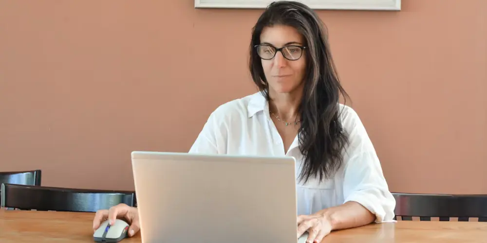 Profesores y tutores en la formación bonificada enseñar, acompañar y dejar evidencias